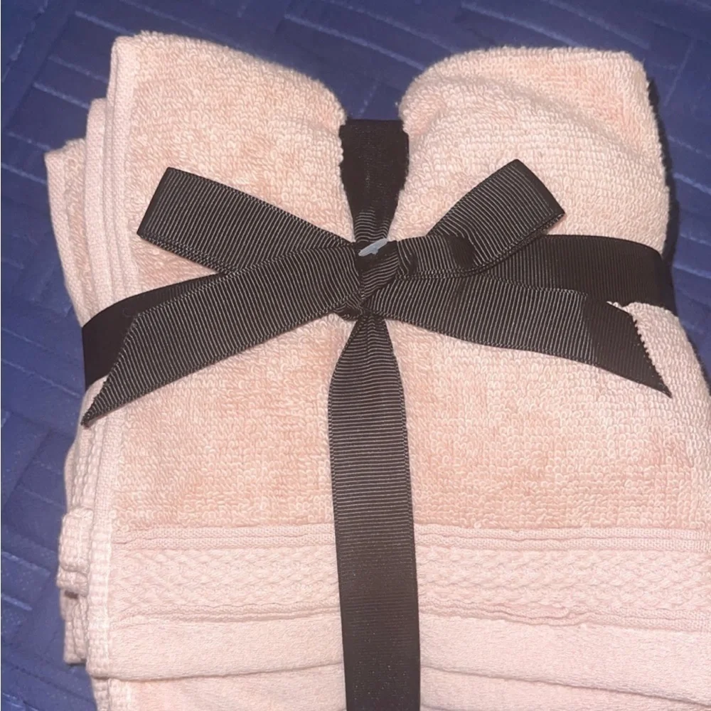 Dkny washcloth set